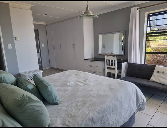 3 BEDROOM FREEHOLD FOR SALE IN DANA BAY